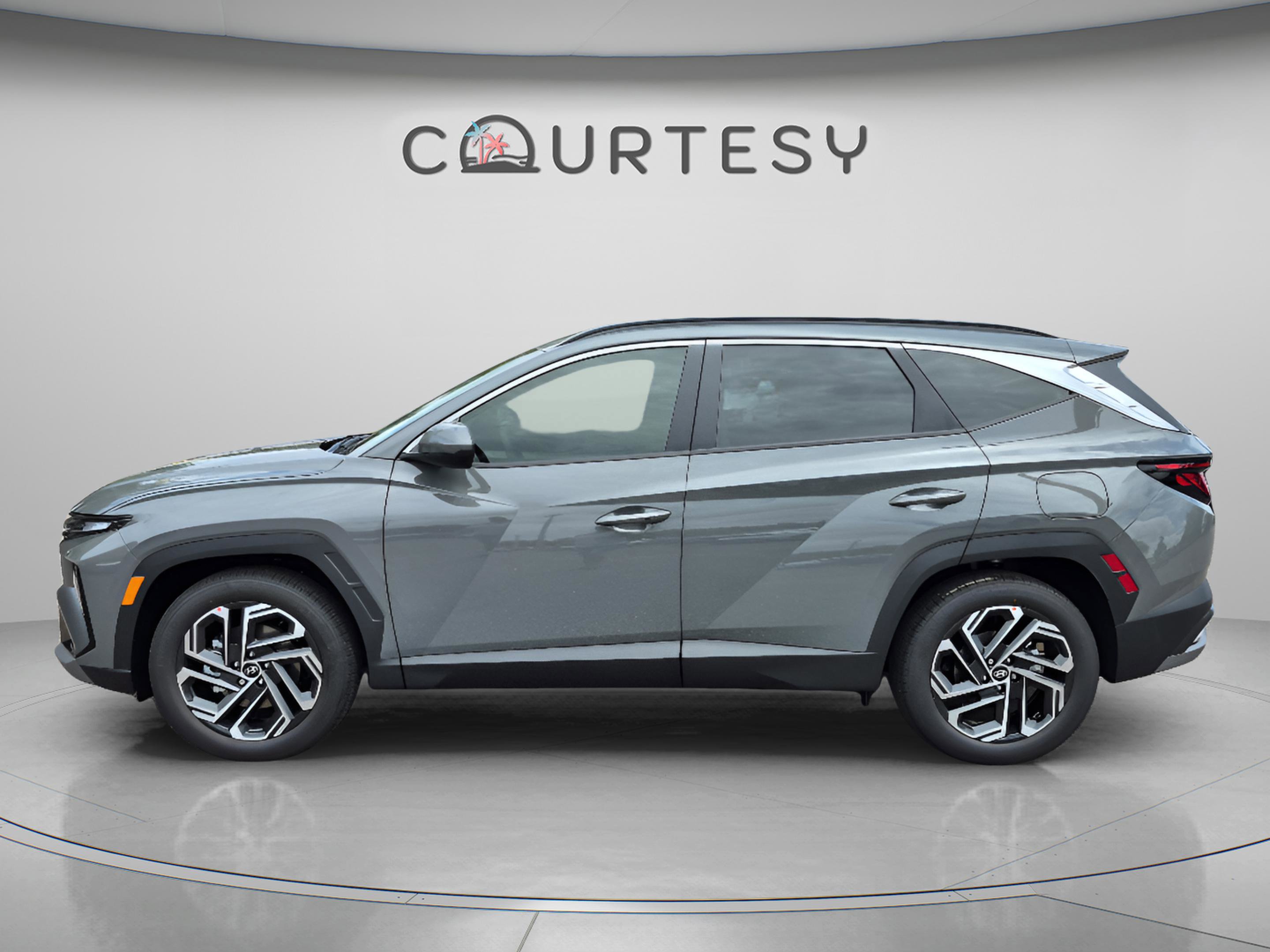 New 2026 Hyundai Tucson SEL Plus FWD image 2