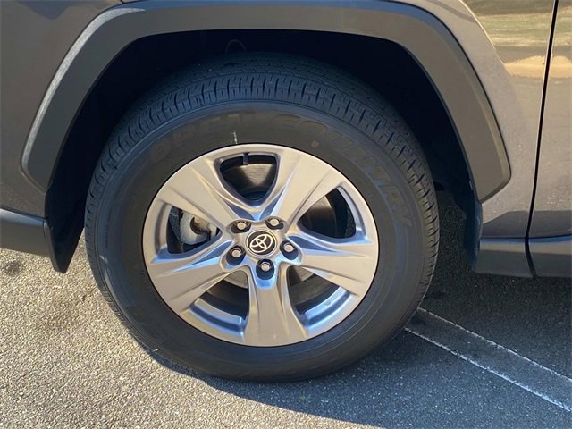 Used 2022 Toyota RAV4 XLE image 6