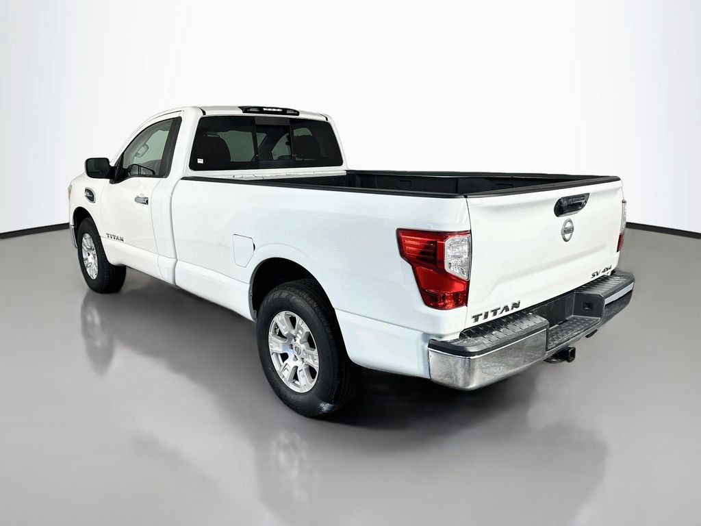 Used 2017 Nissan Titan SV AWD/4WD image 5