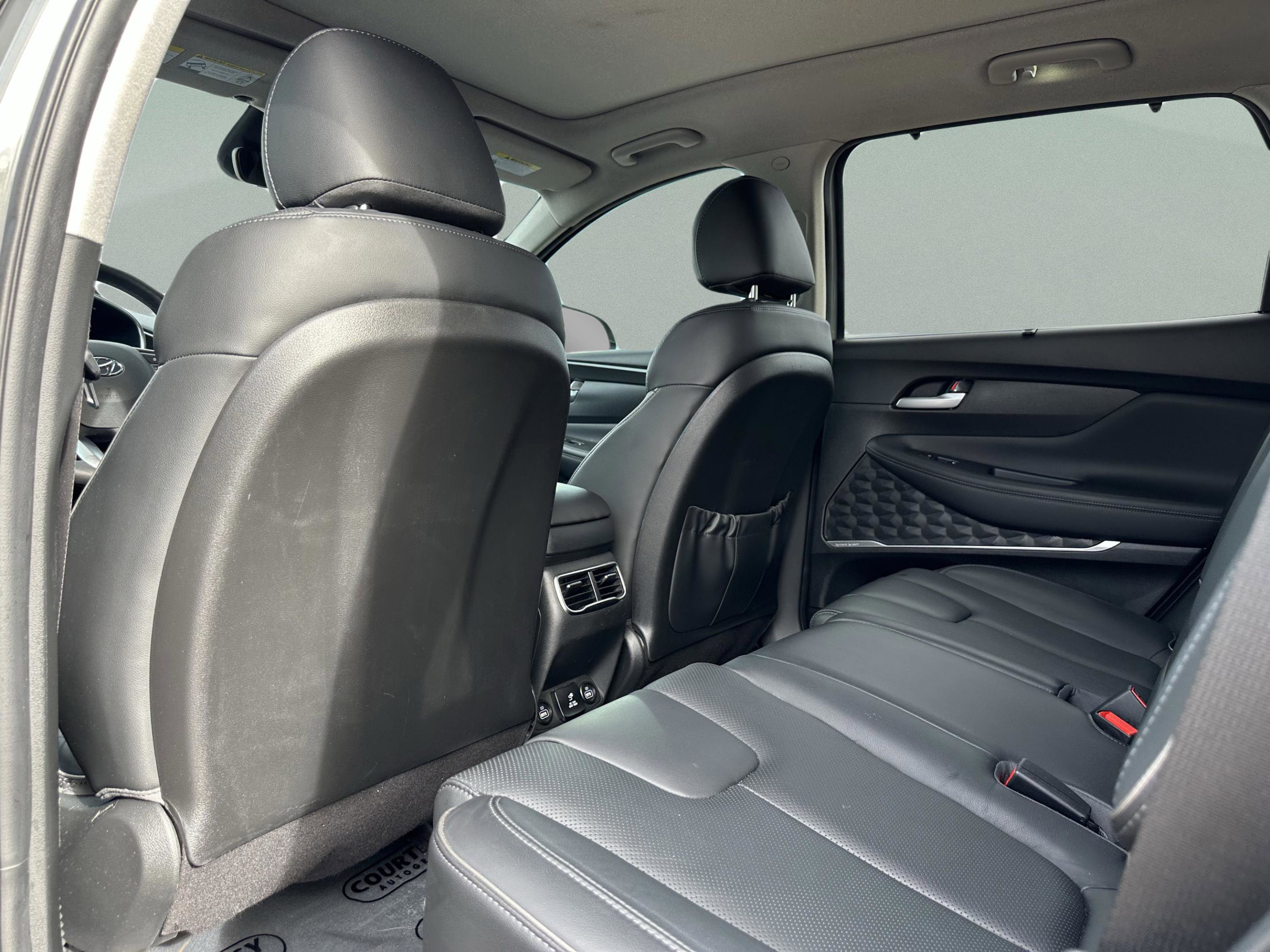 Certified 2023 Hyundai Santa Fe Limited AWD/4WD image 15