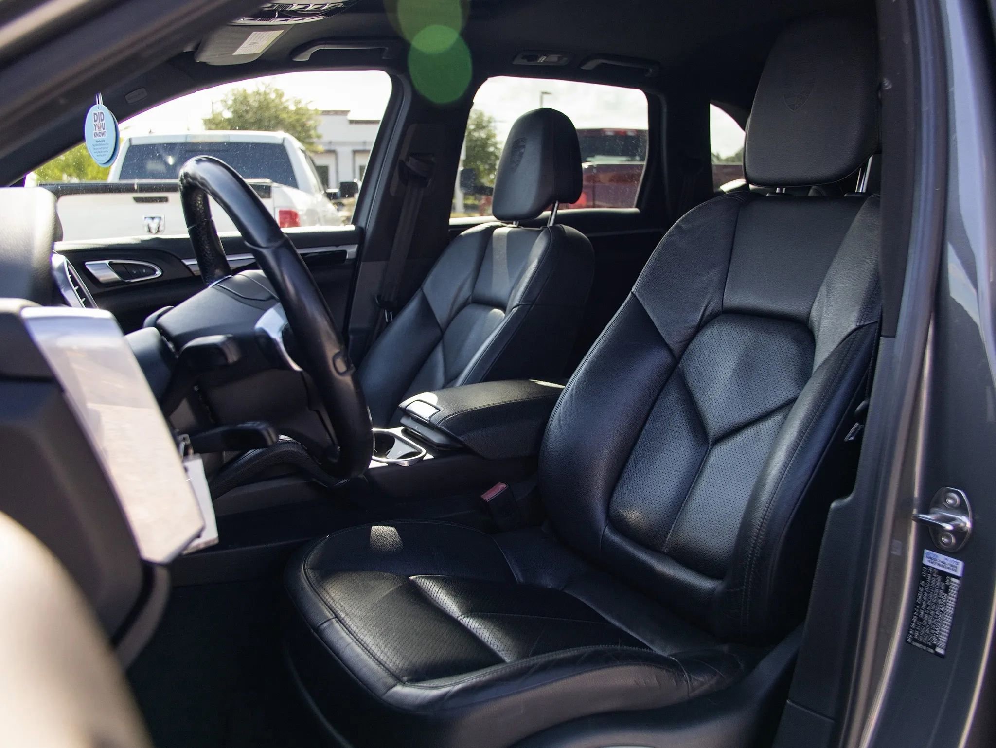 Used 2014 Porsche Cayenne AWD/4WD image 17