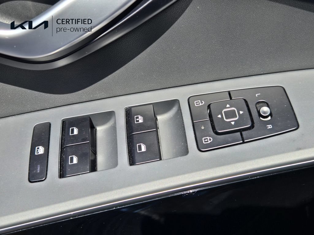 Certified 2023 Kia Niro Wind FWD image 26