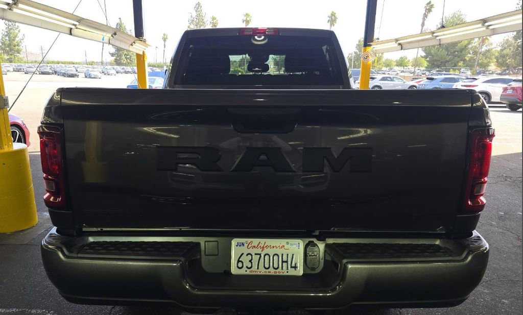 Used 2025 RAM 2500 Big Horn AWD/4WD image 4