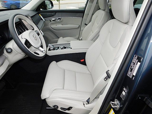 New 2026 Volvo XC90 B6 Ultra w/ Protection Package image 15