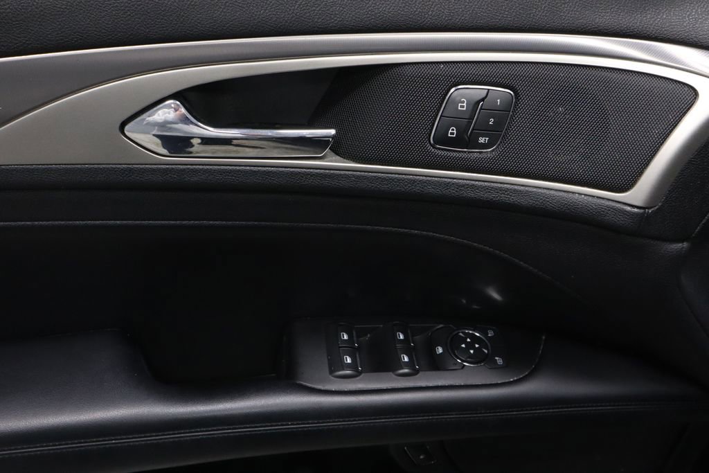 Used 2019 Lincoln MKZ Premiere FWD image 22