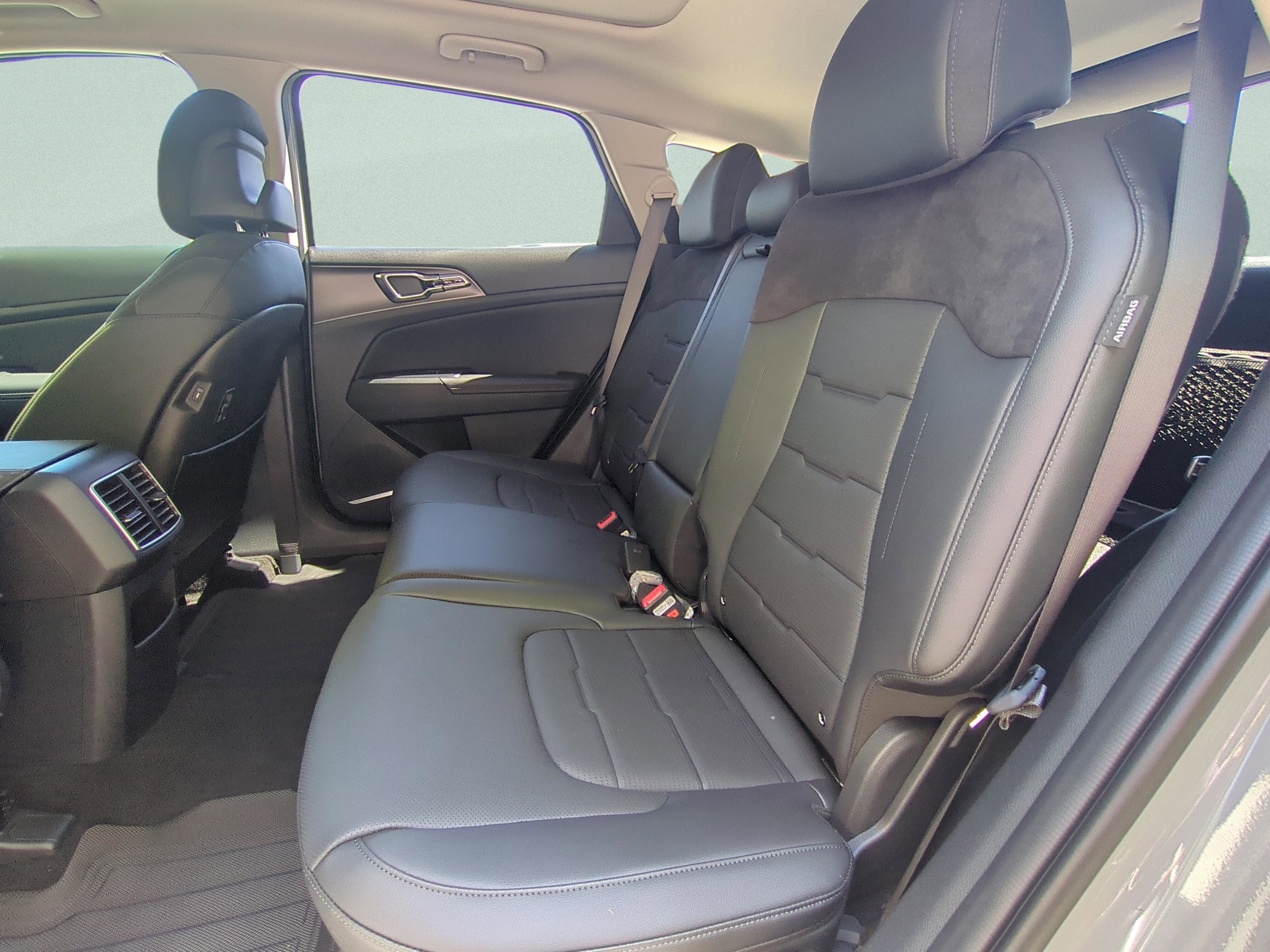 New 2026 Kia Sportage SX image 13