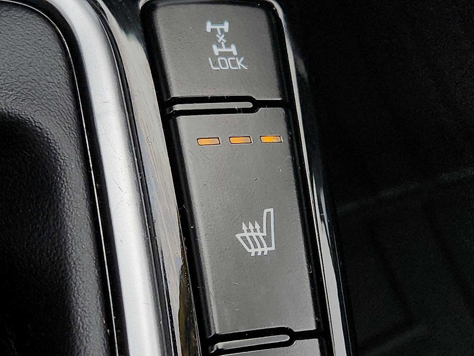 Used 2022 Kia Seltos Nightfall Edition image 25