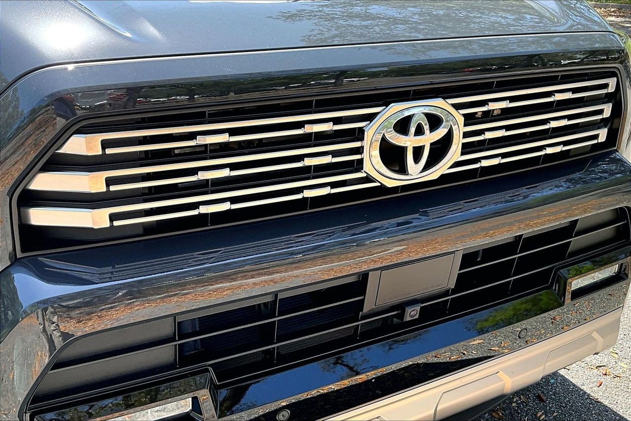 Certified 2026 Toyota 4Runner Limited AWD/4WD image 34