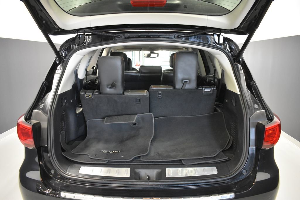Used 2016 INFINITI QX60 Luxe w/ Deluxe Technology Package AWD/4WD image 38