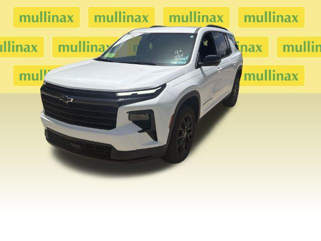 Used 2026 Chevrolet Traverse LT w/ Midnight/Sport Edition FWD image 12