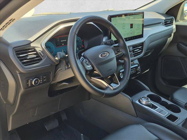 Used 2025 Ford Escape Platinum AWD/4WD image 10