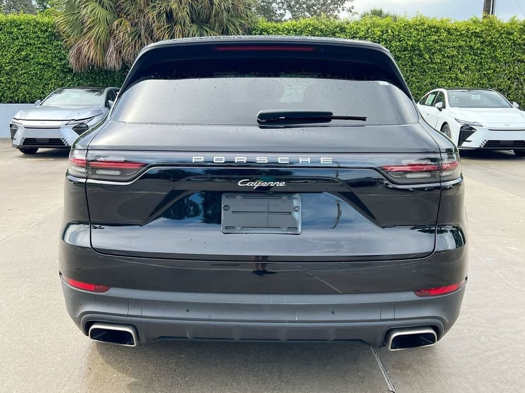 Used 2022 Porsche Cayenne w/ Premium Package AWD/4WD image 6
