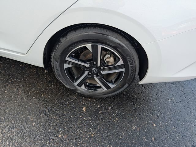 Used 2025 Nissan Sentra SV image 7
