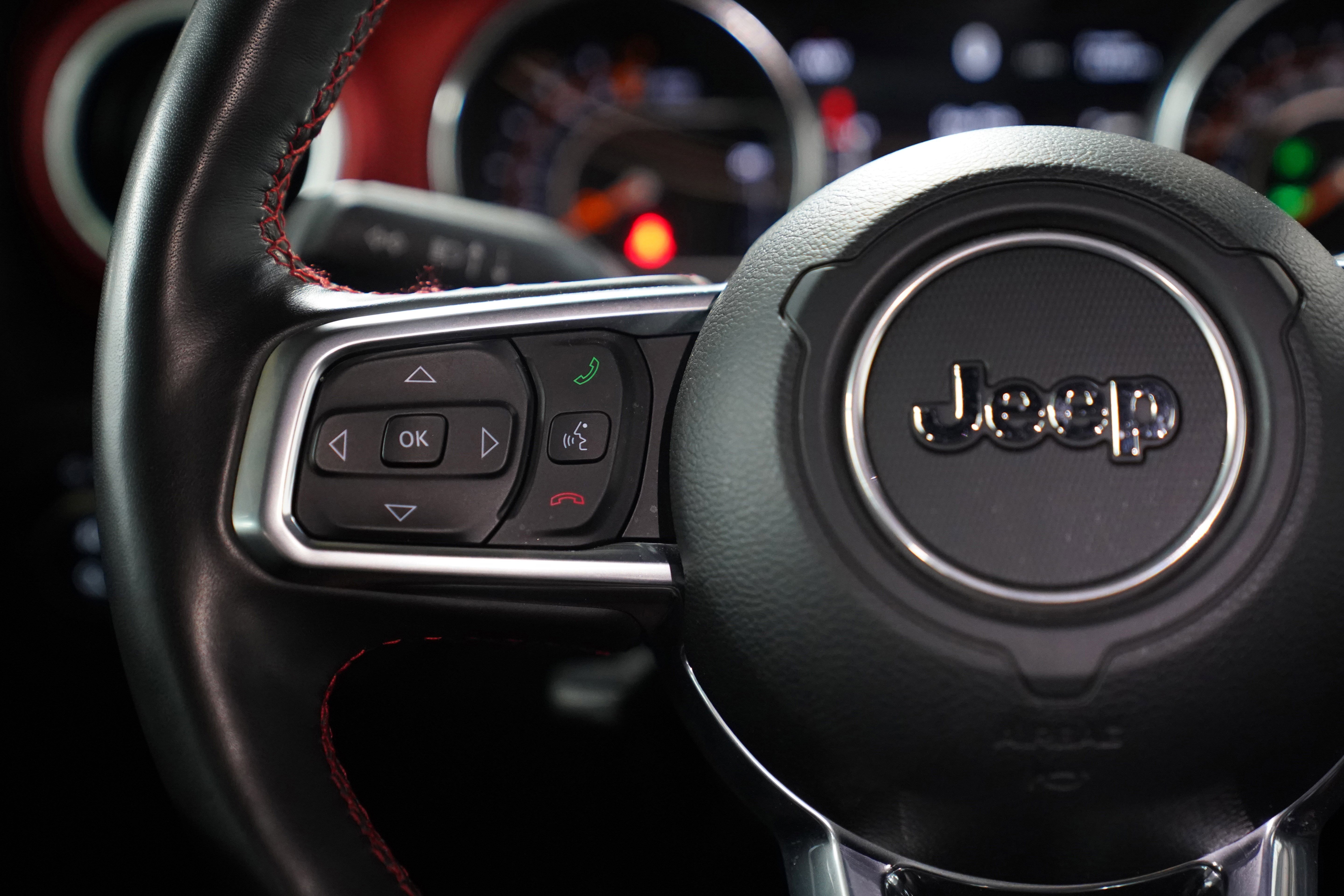 Used 2023 Jeep Gladiator Rubicon w/ Dual Top Group image 20