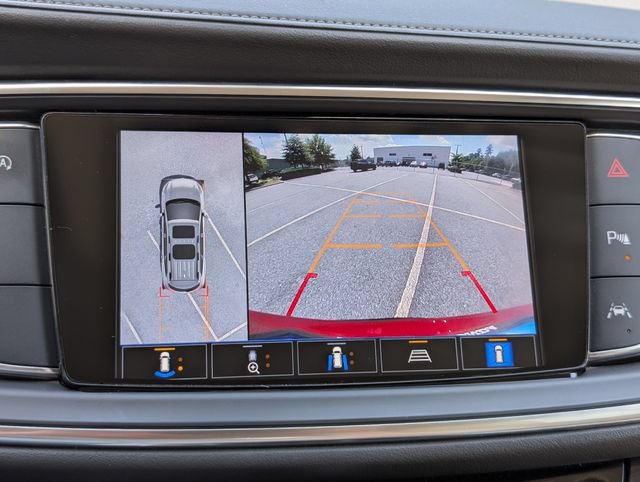 Used 2023 Buick Enclave Essence FWD image 18