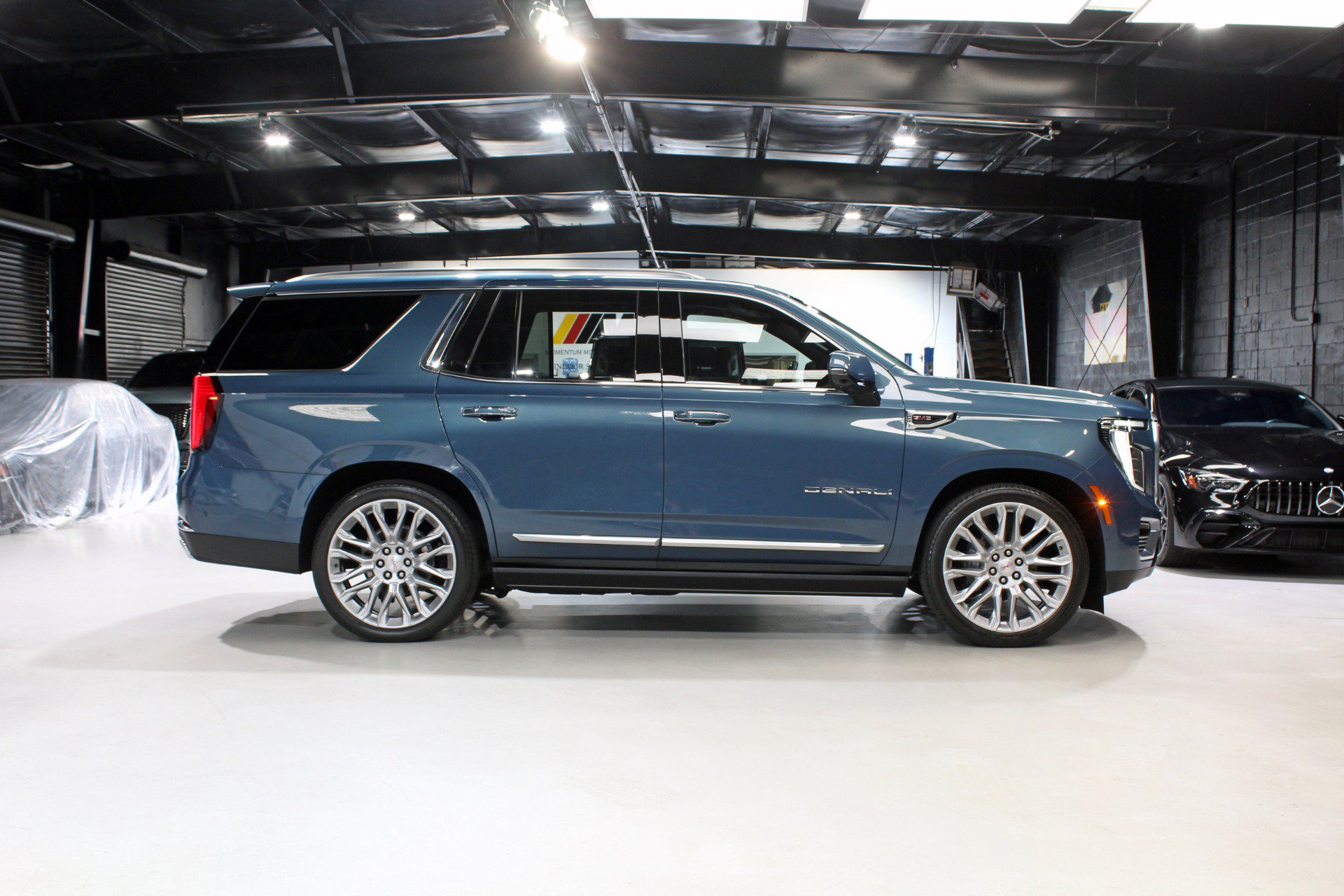 Used 2025 GMC Yukon Denali w/ Denali Reserve Package AWD/4WD image 99