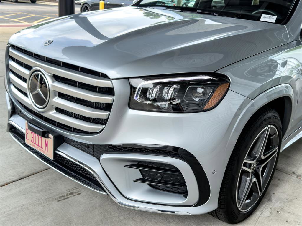 Certified 2025 Mercedes-Benz GLS 450 4MATIC image 4