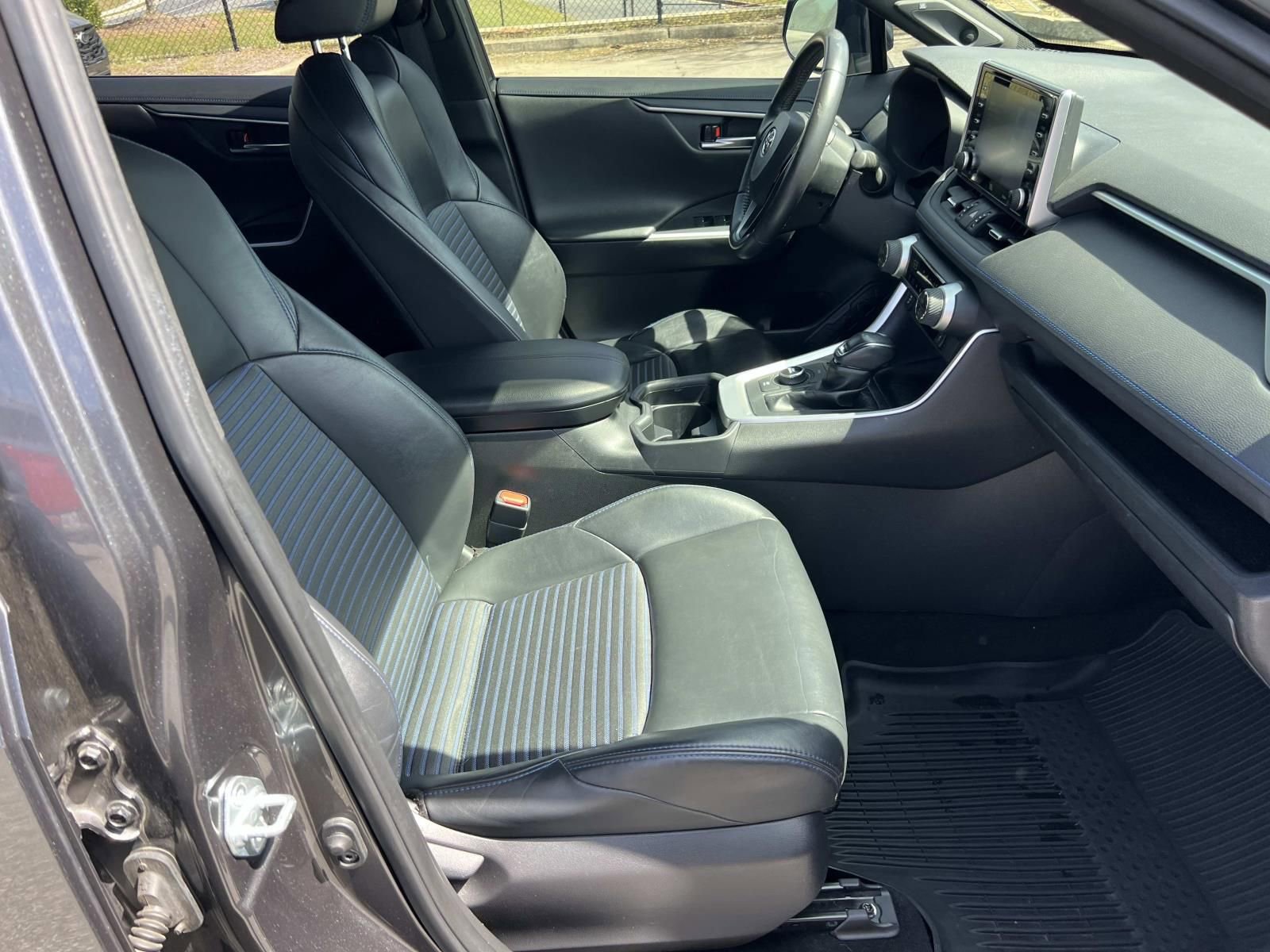 Used 2019 Toyota RAV4 XSE w/ XSE Weather Package image 13