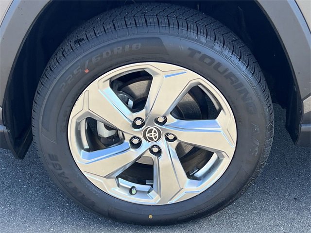 Used 2021 Toyota RAV4 XLE Premium image 43