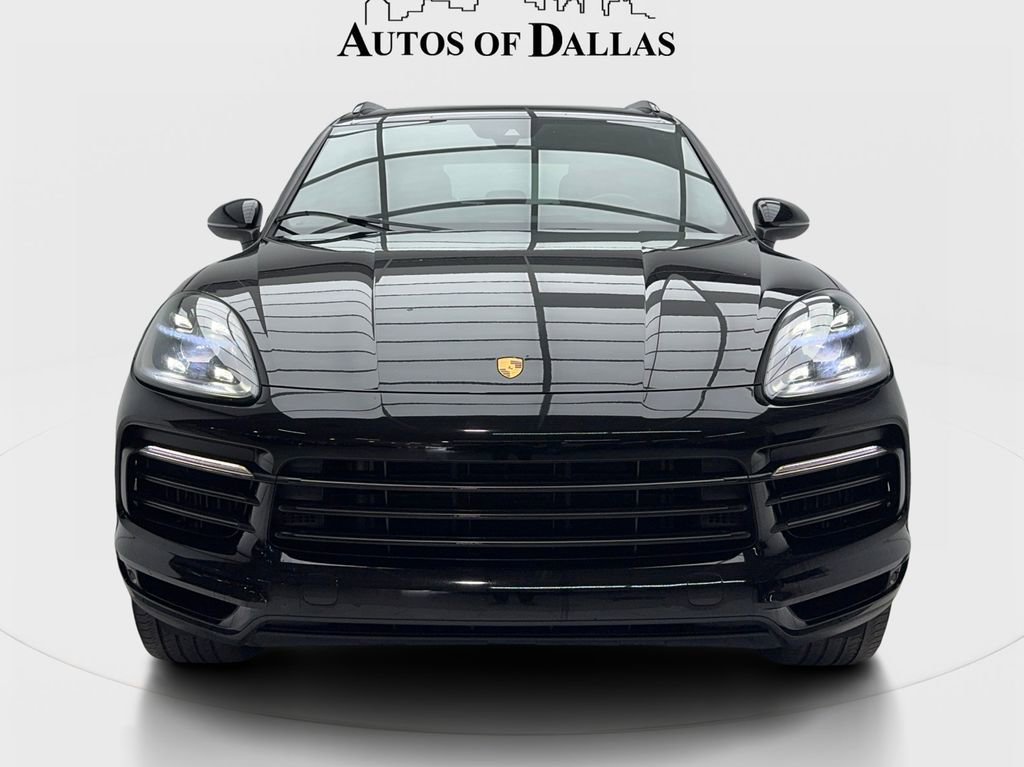 Used 2023 Porsche Cayenne Platinum Edition image 3