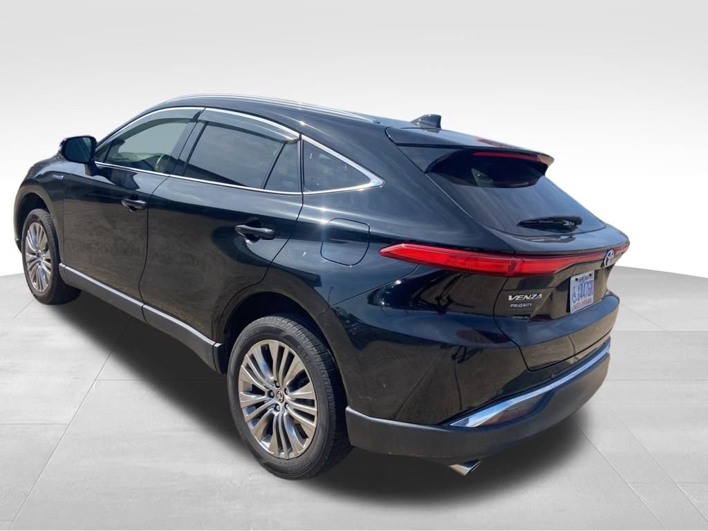 Used 2021 Toyota Venza XLE w/ Softex Package image 17