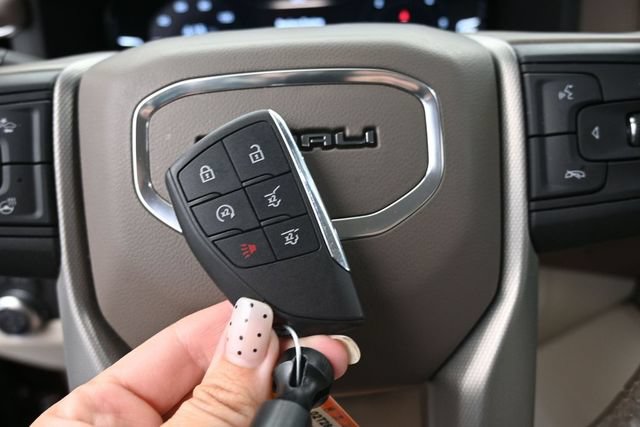 Used 2022 GMC Yukon Denali AWD/4WD image 40