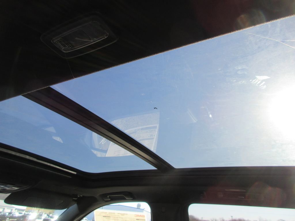 New 2026 GMC Yukon XL Denali Ultimate image 15