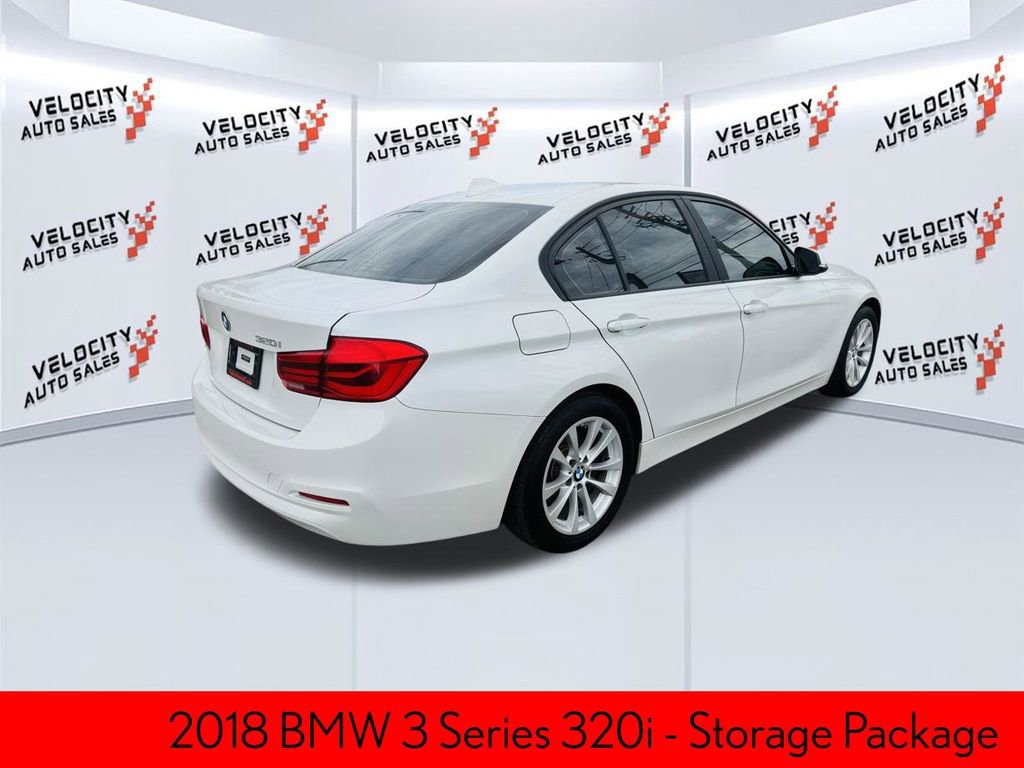 Used 2018 BMW 320i Sedan w/ Convenience Package RWD image 3