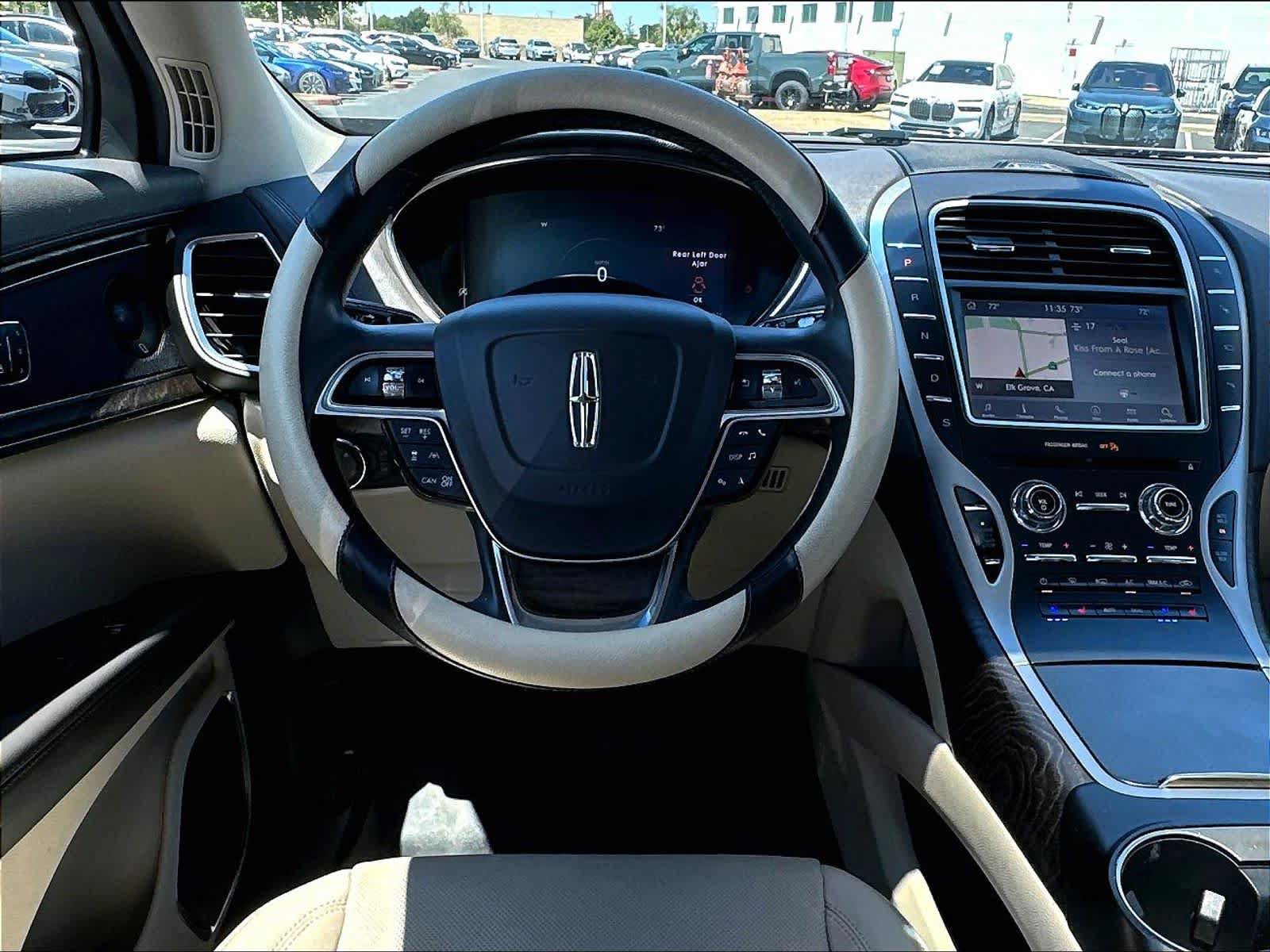 Used 2020 Lincoln Nautilus Reserve FWD image 11
