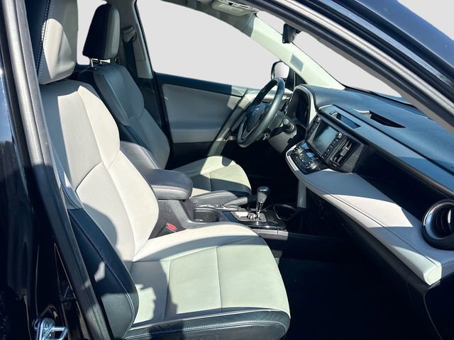 Used 2017 Toyota RAV4 Limited image 15