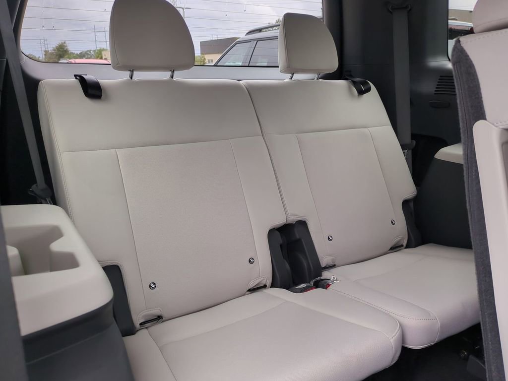 New 2026 Hyundai Santa Fe SE image 16