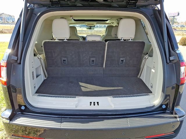 Used 2019 Lincoln Navigator Reserve image 26