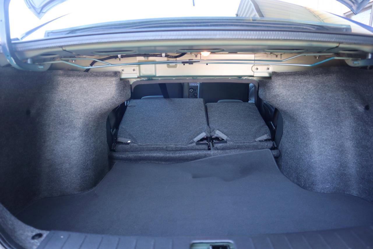 Used 2019 Nissan Versa SV FWD image 43