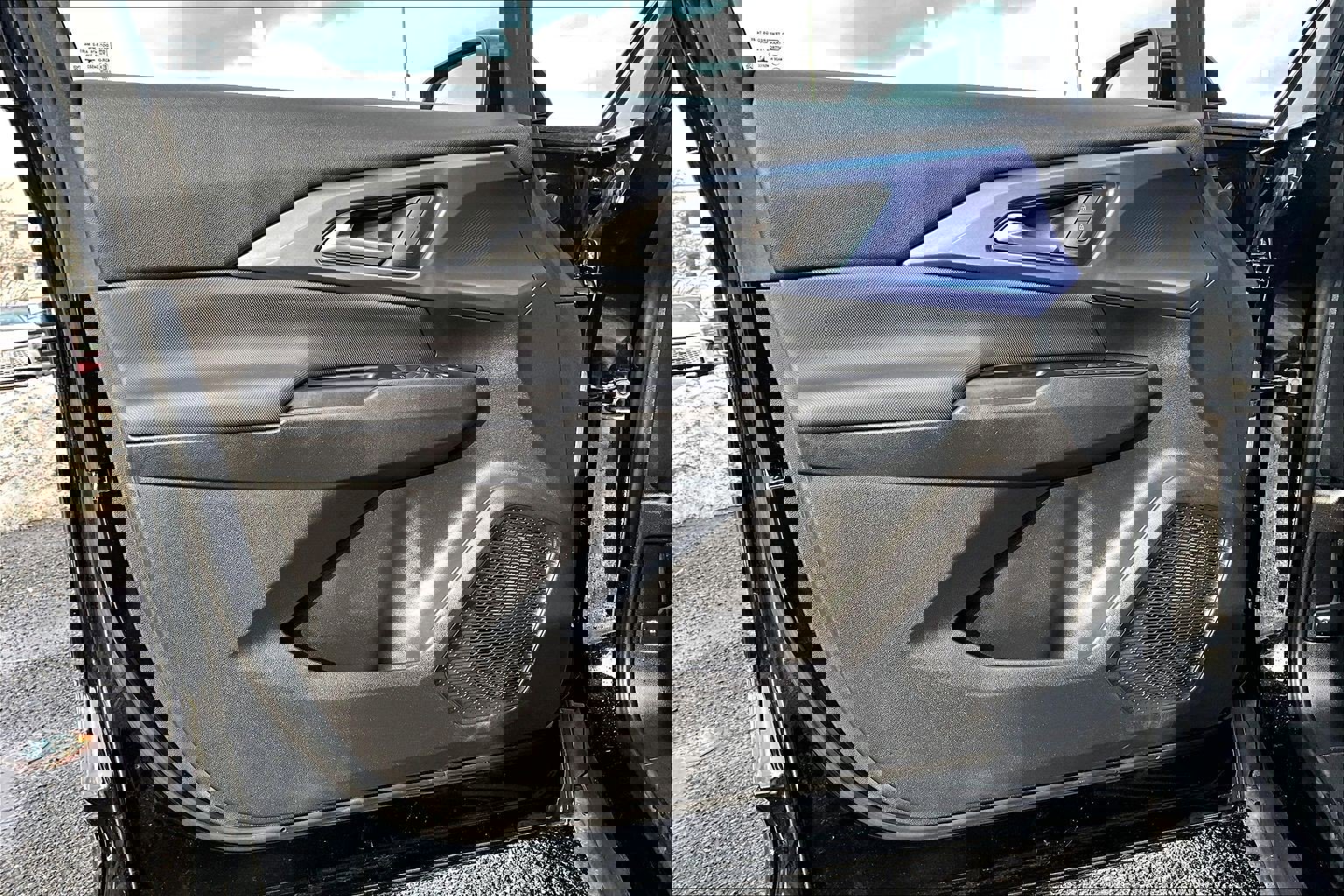 Used 2024 Chevrolet Equinox EV LT image 20