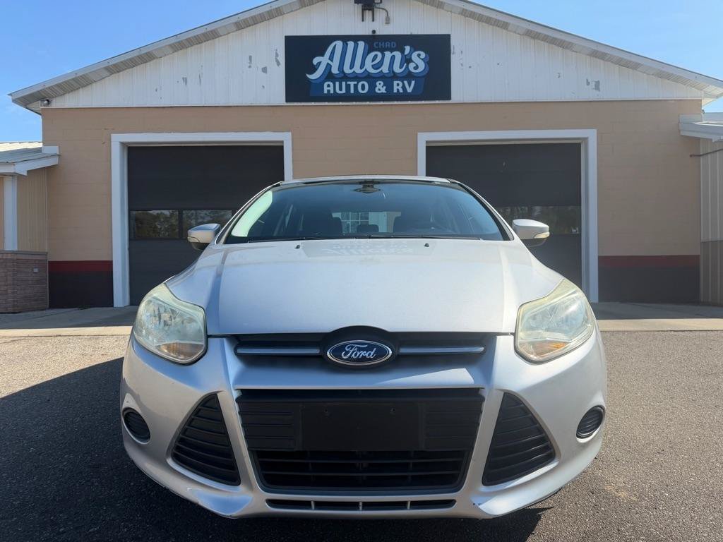 Used 2014 Ford Focus SE FWD image 2