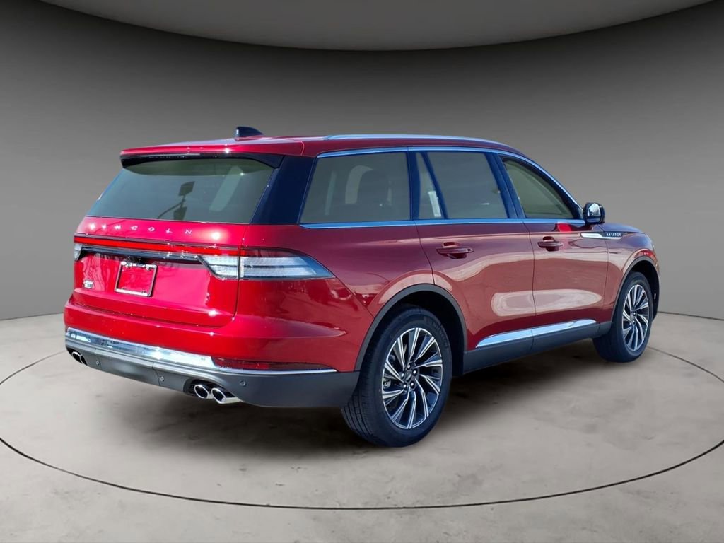 New 2026 Lincoln Aviator AWD image 8
