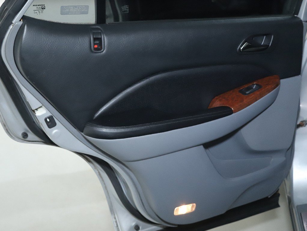 Used 2005 Acura MDX Touring image 26