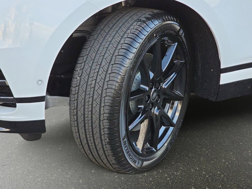 New 2026 Land Rover Range Rover Velar Dynamic SE image 34