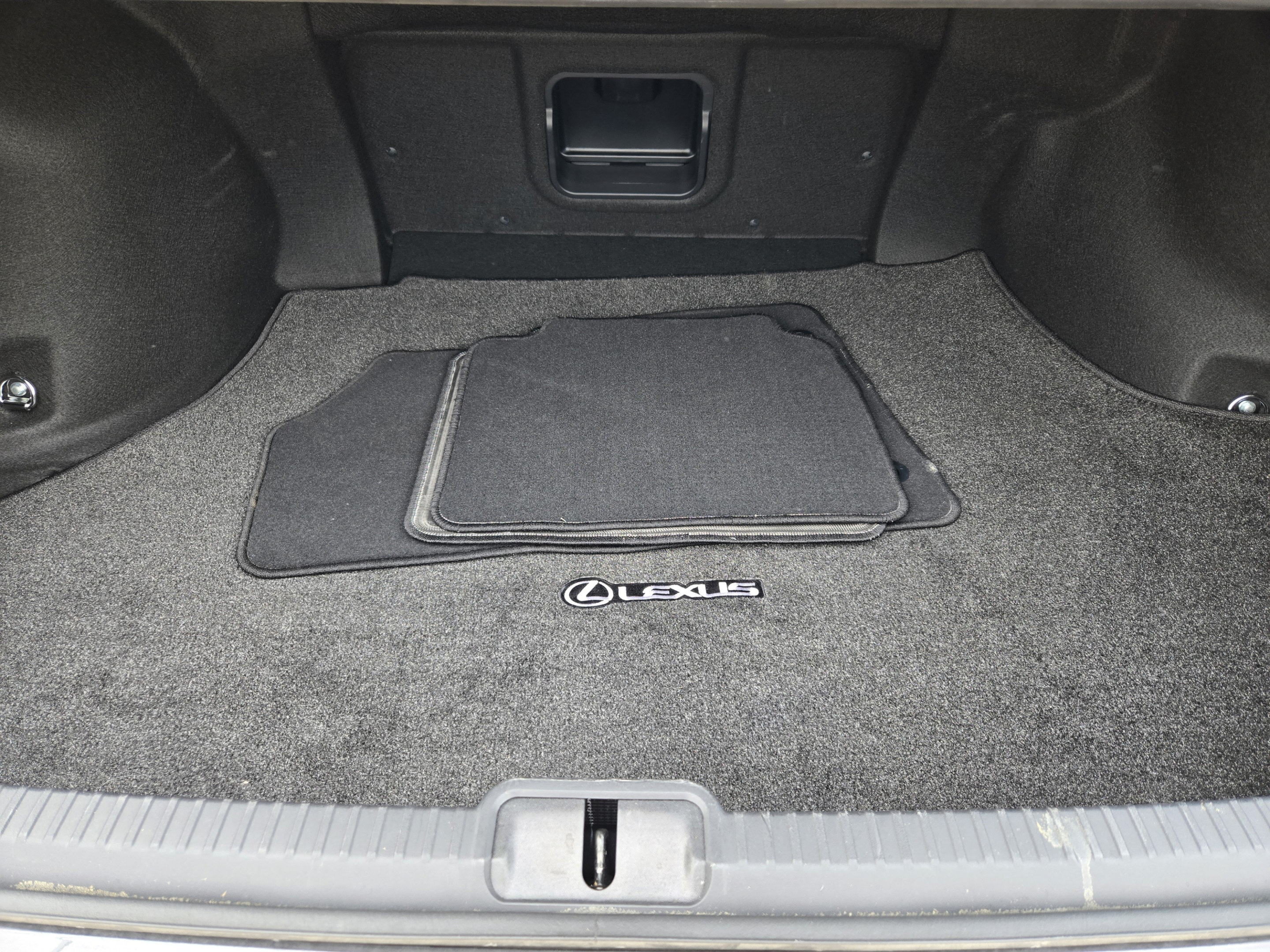 Used 2025 Lexus ES 350 w/ Premium Package FWD image 31