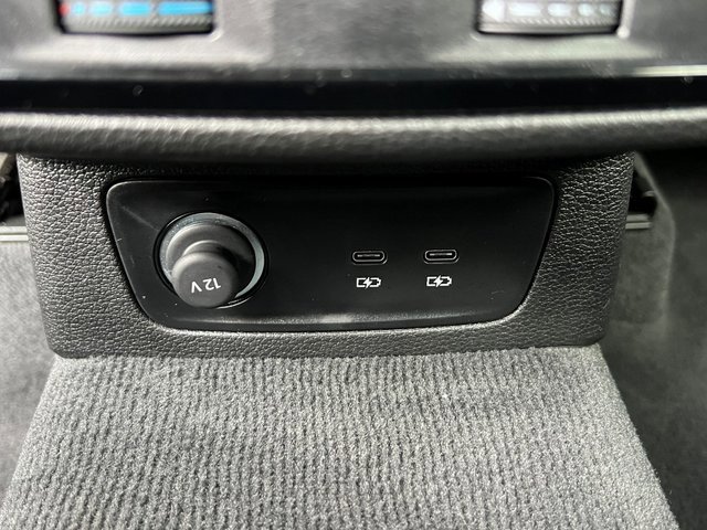 Certified 2025 Audi Q3 2.0T Premium Plus w/ Premium Plus Package image 20