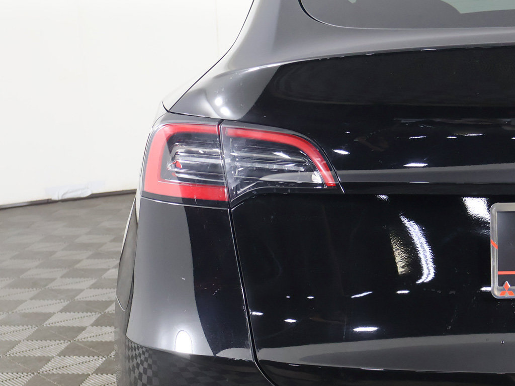 Used 2023 Tesla Model Y Long Range AWD/4WD image 17