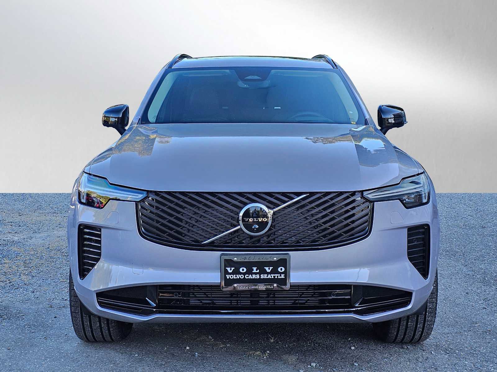 New 2026 Volvo XC90 B6 Ultra w/ Protection Package image 2