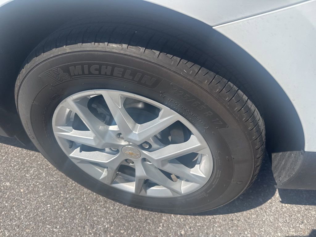 Used 2023 Chevrolet Equinox LT image 10