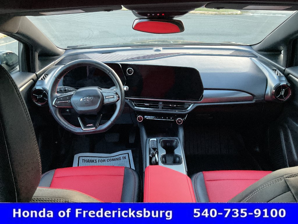 Used 2025 Chevrolet Equinox EV RS AWD/4WD image 44