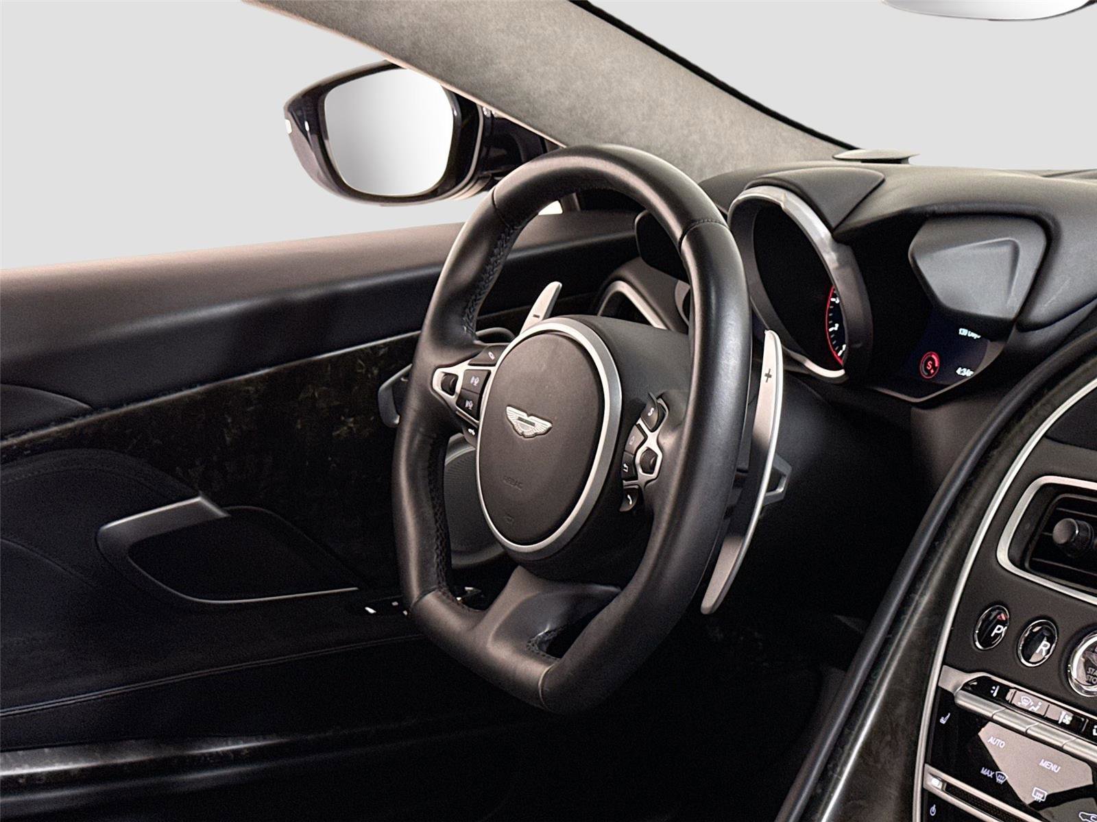 Used 2019 Aston Martin DBS Superleggera RWD image 28