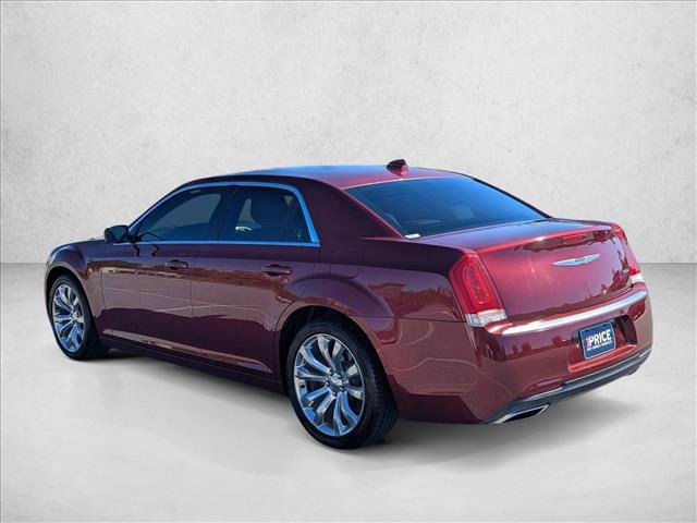 Used 2013 Chrysler 300 C RWD image 7