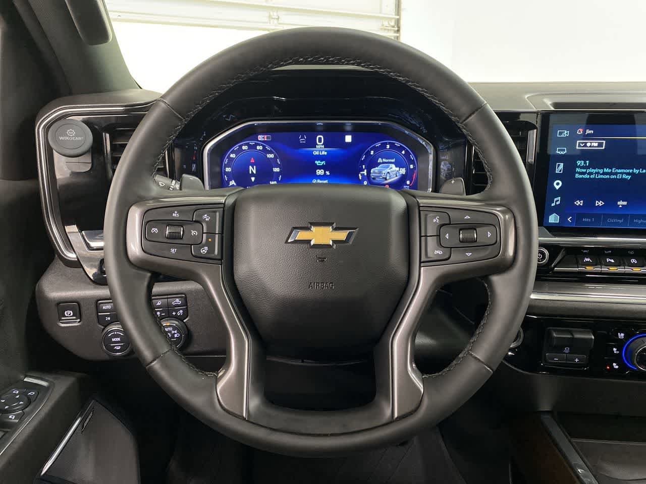 Used 2024 Chevrolet Silverado 1500 High Country w/ Technology Package AWD/4WD image 19