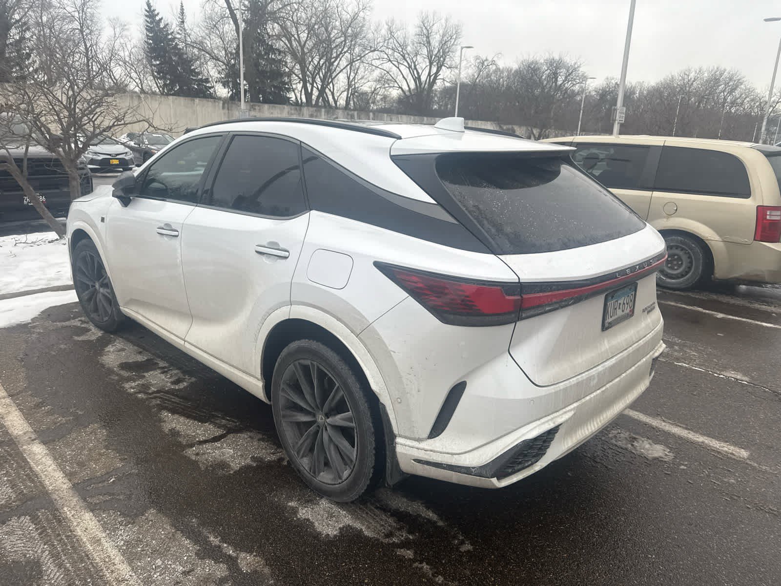 Used 2023 Lexus RX 500h F Sport image 4