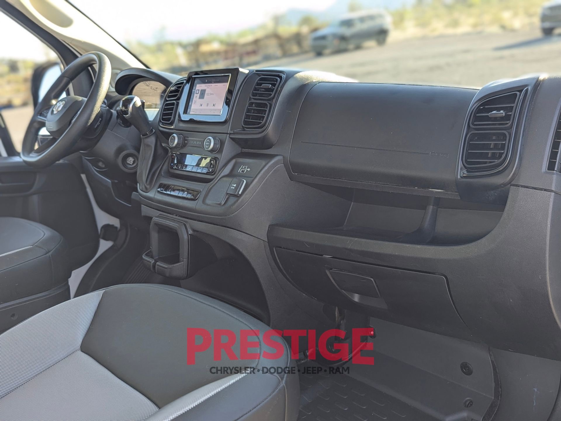 Used 2025 RAM ProMaster 2500 w/ Convenience Group image 31