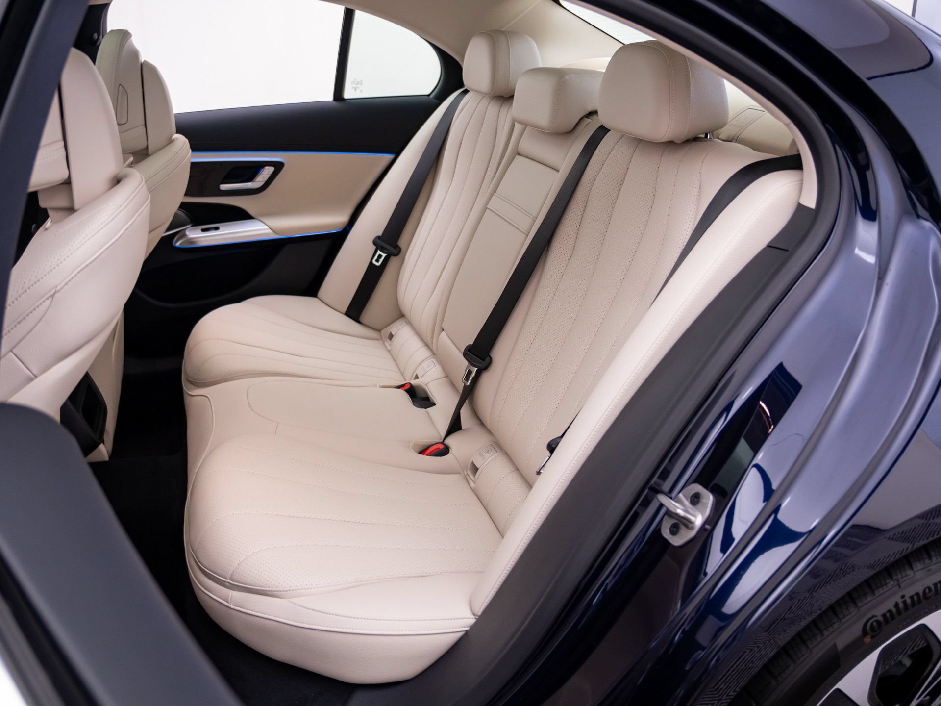 New 2026 Mercedes-Benz E 350 4MATIC Sedan image 18